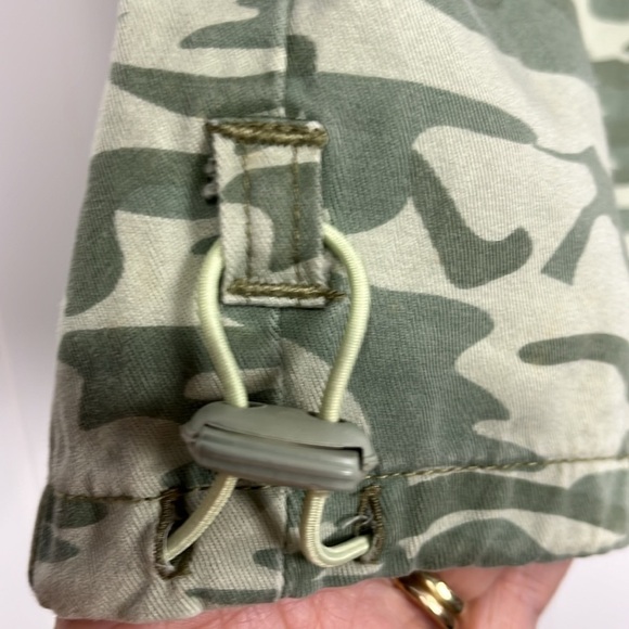 George & Martha Womens Camo Shorts 10 Shades of Green Button/Zip Fly Pockets EUC - Picture 8 of 15